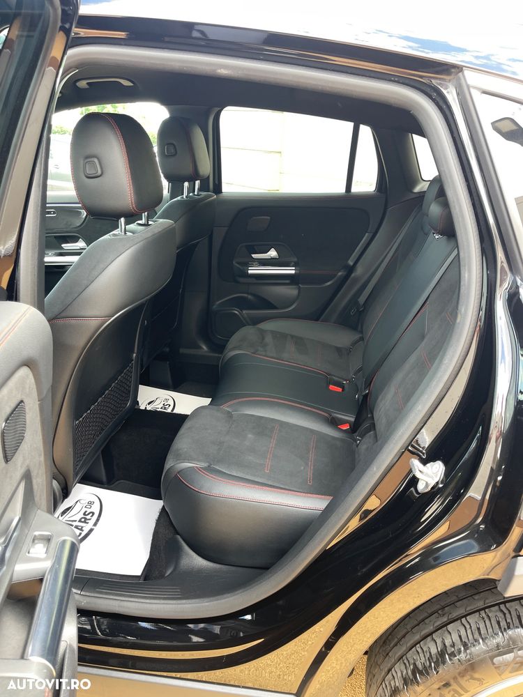 Mercedes-Benz GLA - 27