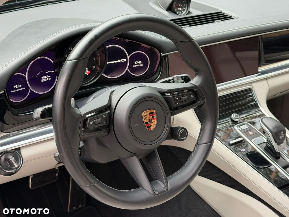 Porsche Panamera - 15