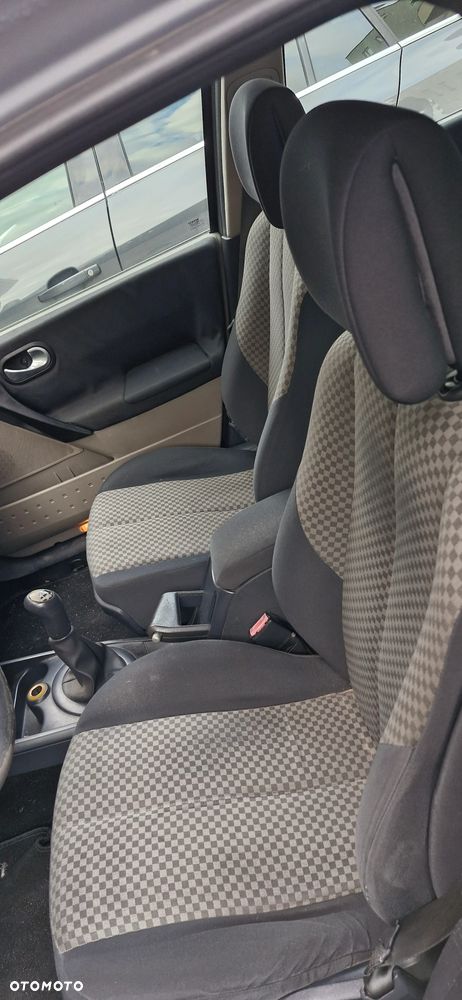 Renault Megane 1.4 16V Authentique - 7