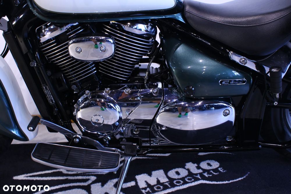 Suzuki Intruder - 28