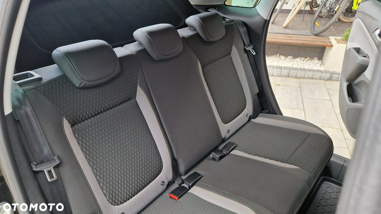 Opel Crossland X - 19