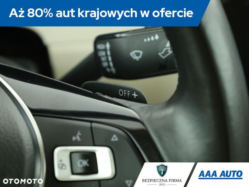 Volkswagen Passat - 21