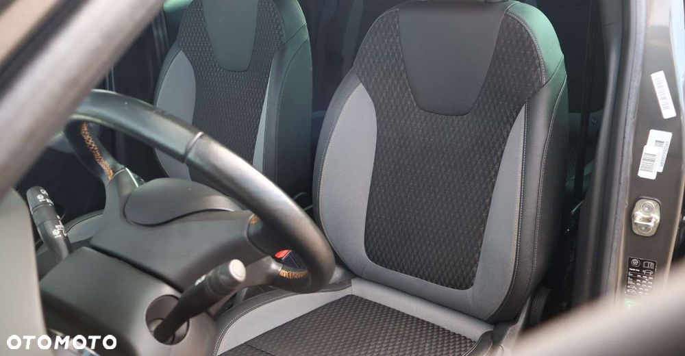 Opel Crossland X - 15