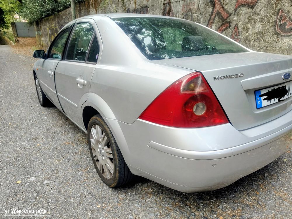 Ford Mondeo 2.0 TDCi Ghia - 4