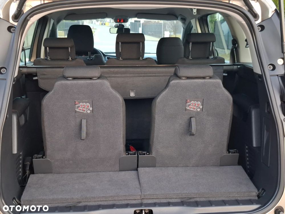 Peugeot 5008 1.6 HDi Trendy - 16