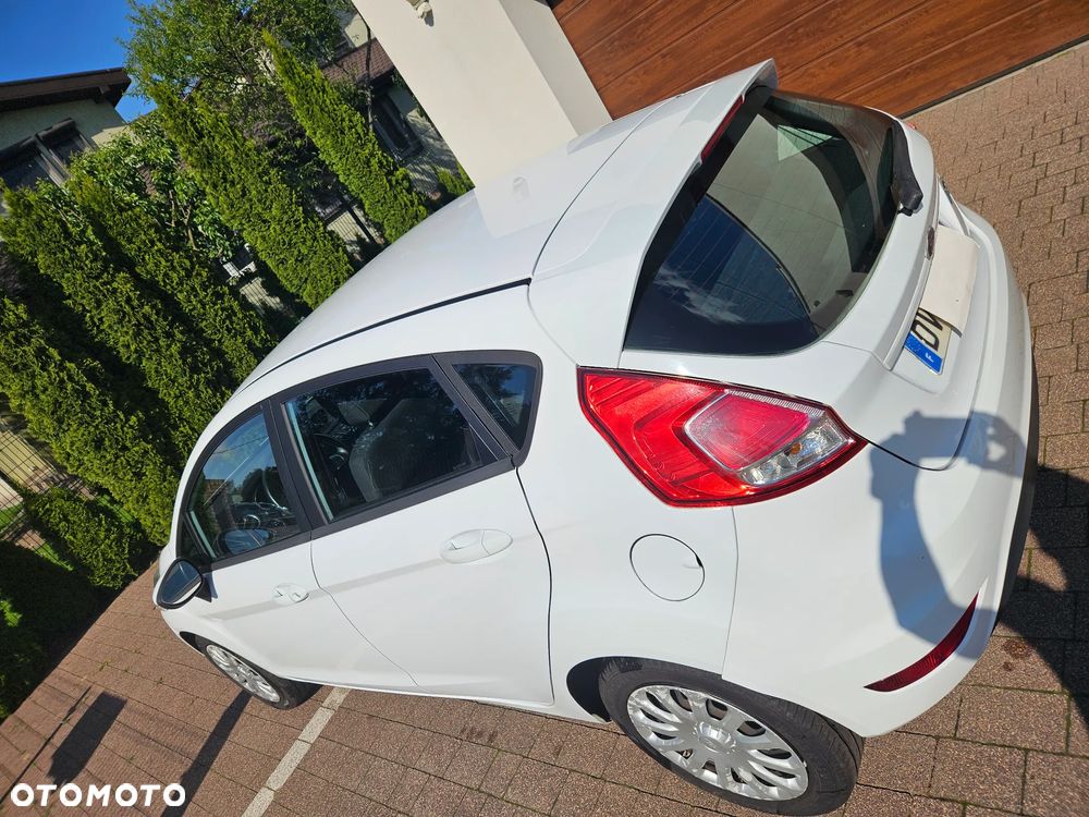Ford Fiesta - 11