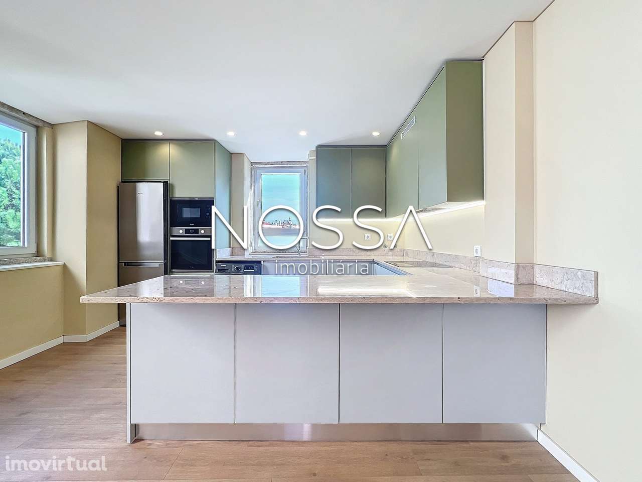 Apartamento T2 Duplex Renovado em Massamá - Grande imagem: 5/38