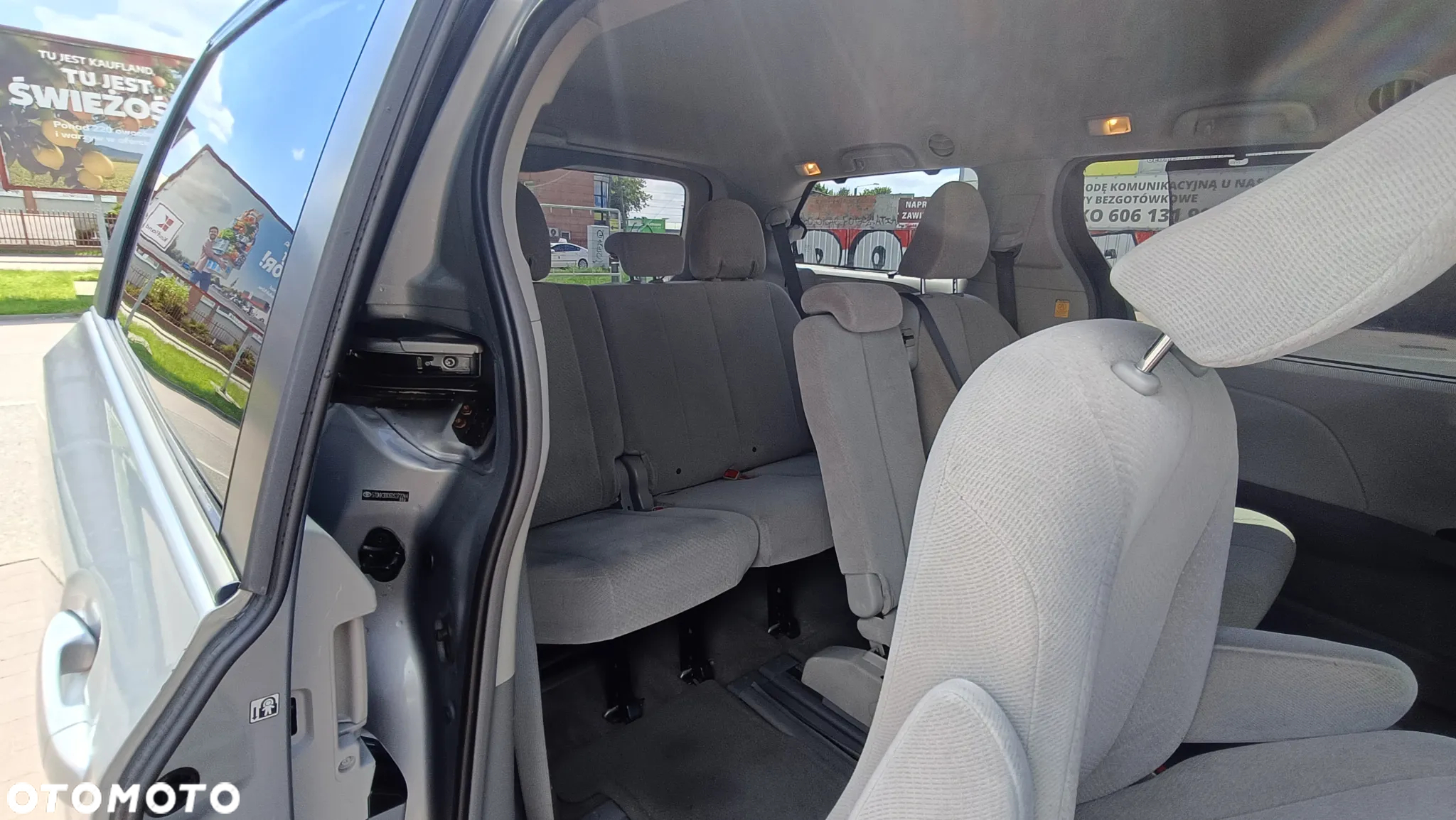 Toyota Sienna 3.5 V6 SE - 22