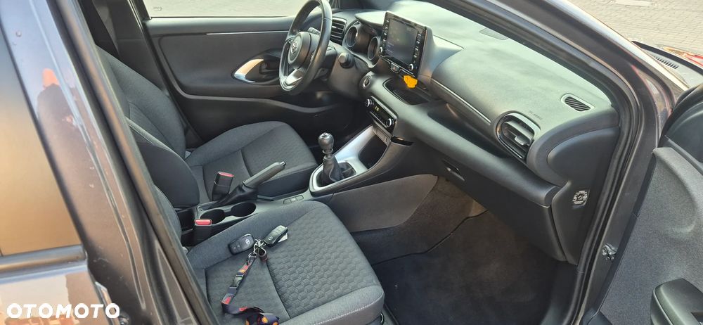Toyota Yaris 1.5 VVT-i Team Deutschland - 16