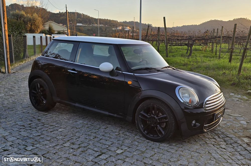 MINI 3 Portas Cooper D - 5