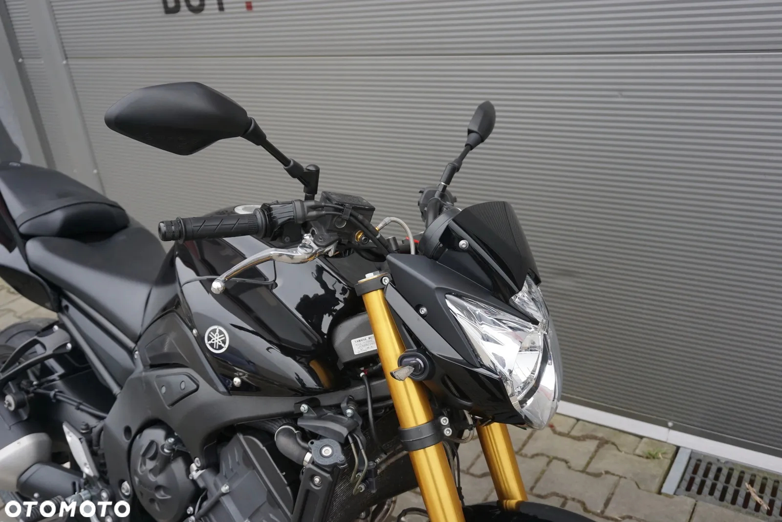 Yamaha FZ8 - 7