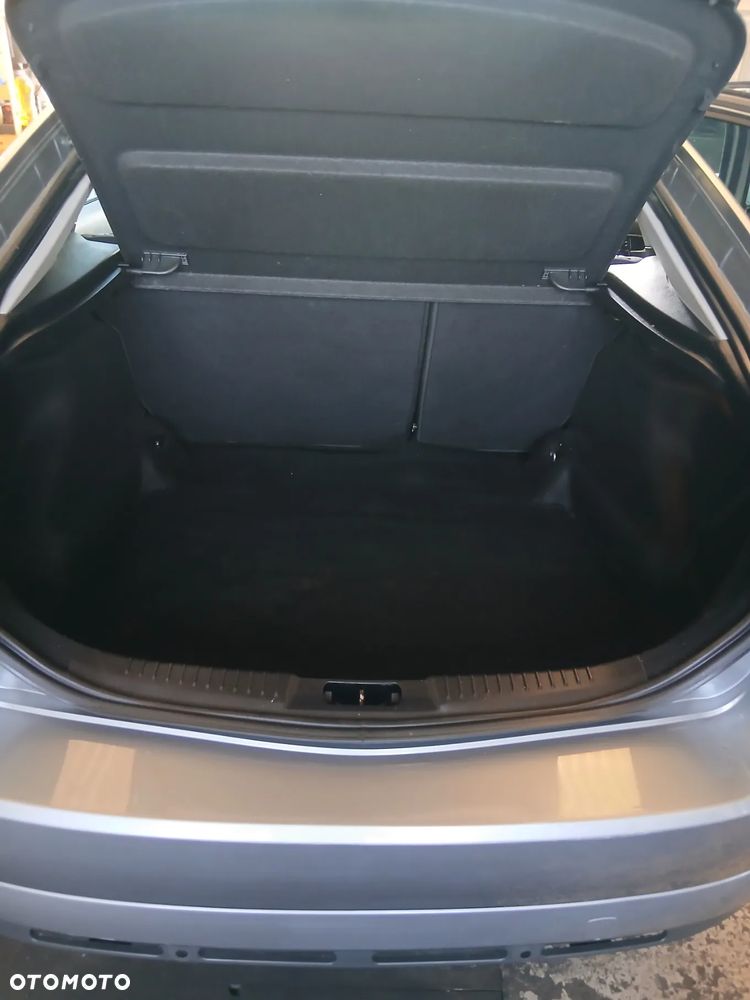 Ford Mondeo 1.8 TDCi Ghia - 11