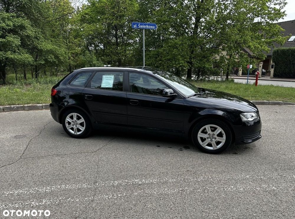 Audi A3 3-drzwiowe 1.6 TDI DPF Ambition S tronic - 2