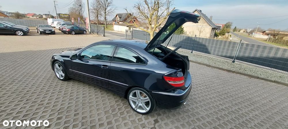 Mercedes-Benz CLC - 39