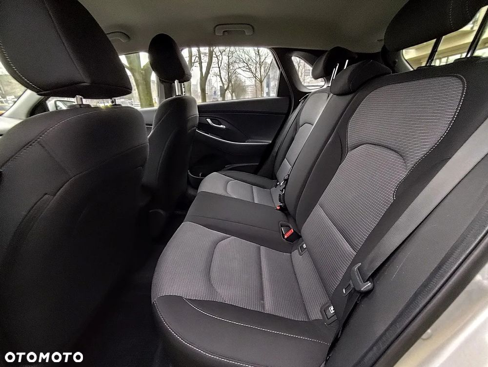 Hyundai i30 1.4 Classic + - 8