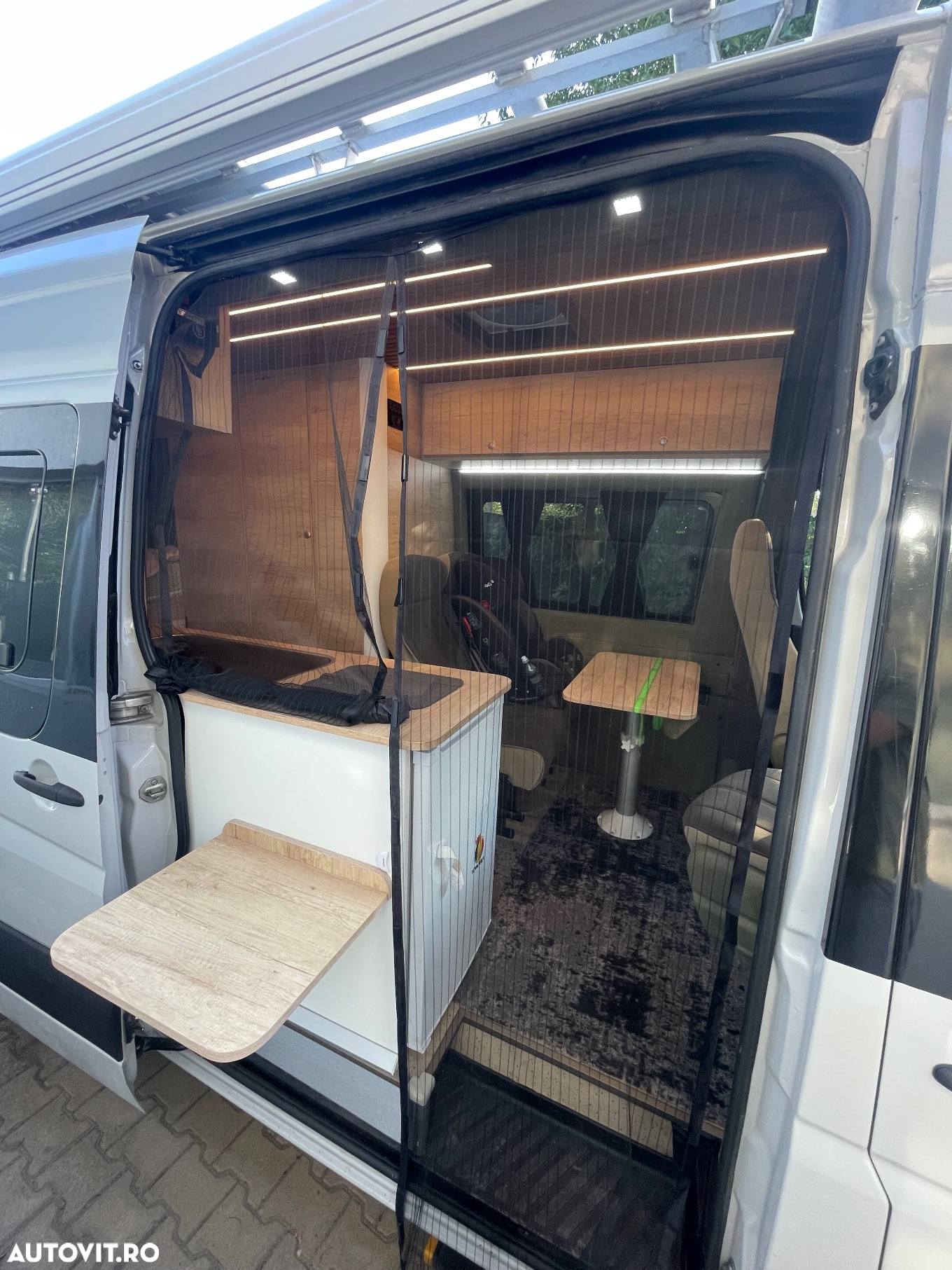 Mercedes-Benz Sprinter - 9
