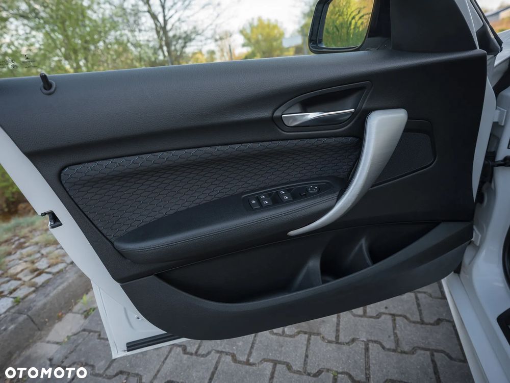 BMW Seria 1 118i Edition M Sport Shadow - 29