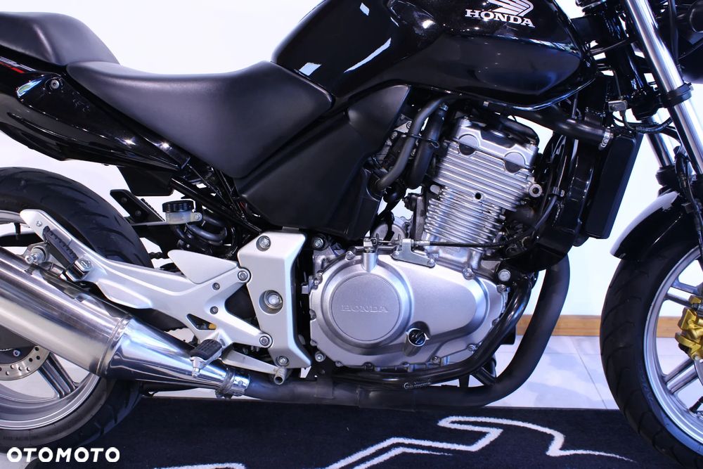 Honda CBF - 21