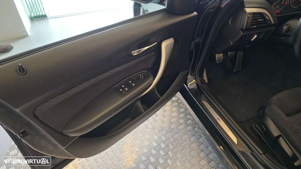 BMW 118 d Pack M - 34