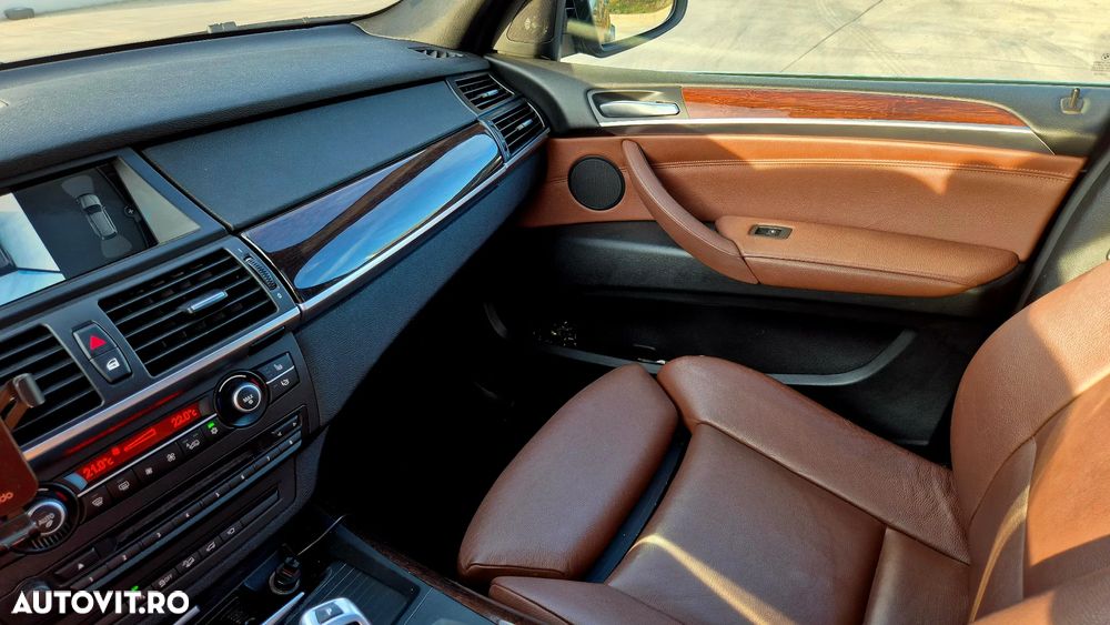 BMW X5 xDrive40d - 11