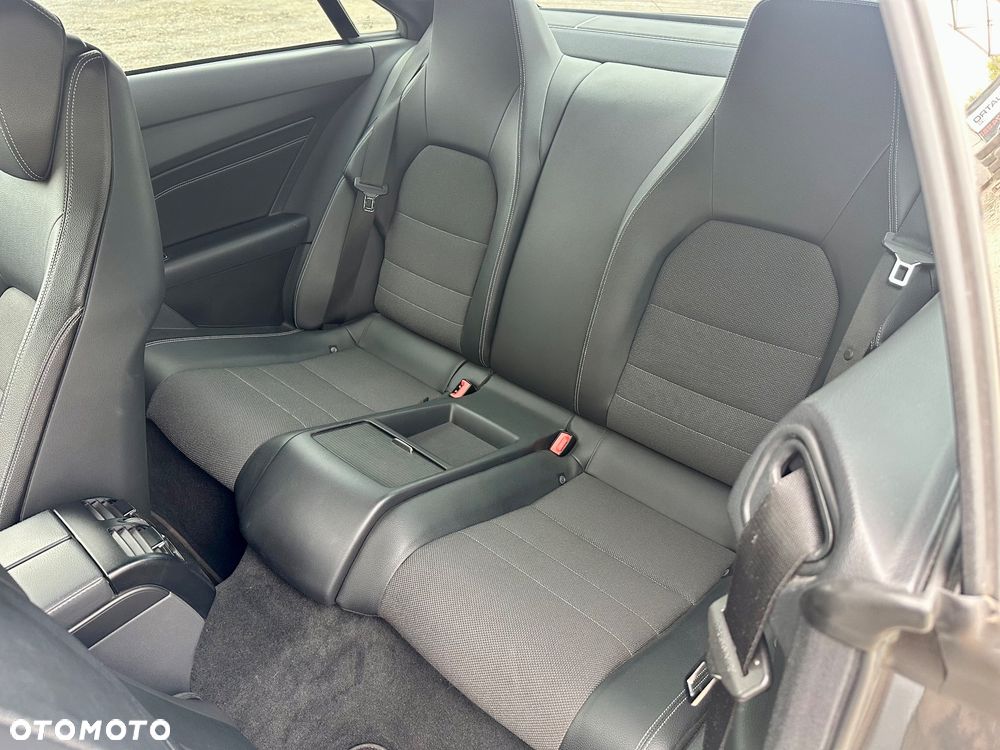 Mercedes-Benz Klasa E 200 Coupe 7G-TRONIC Sport Edition - 16