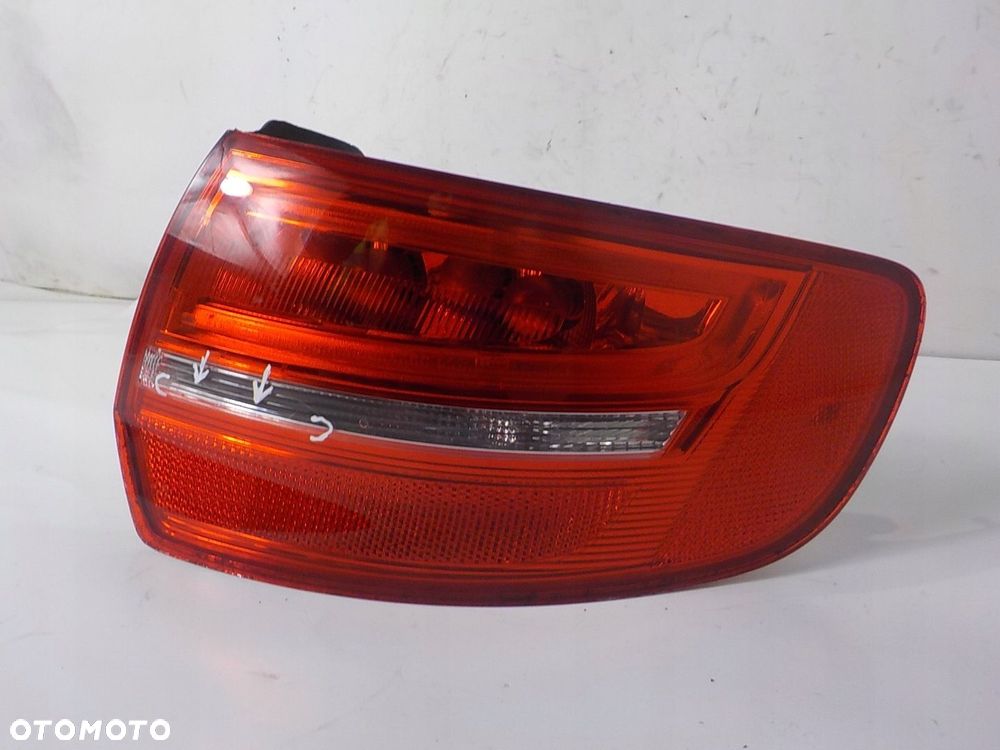 AUDI A3 II 8P SPORTBACK LIFT LAMPA PRAWA TYŁ TYLNA - 2