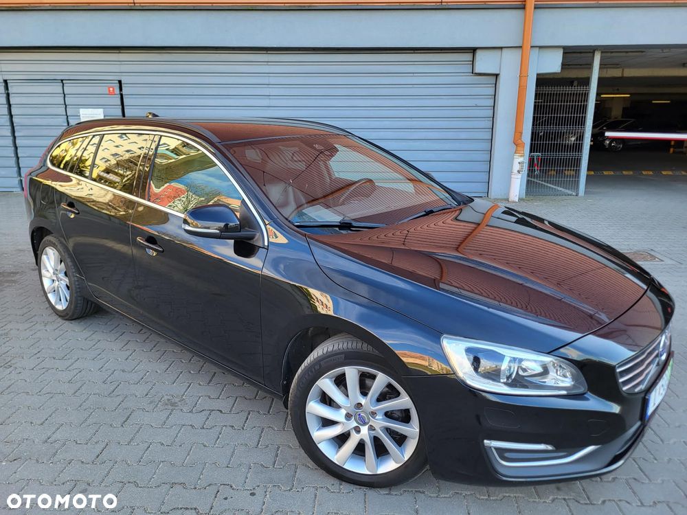 Volvo V60 D4 Momentum - 19