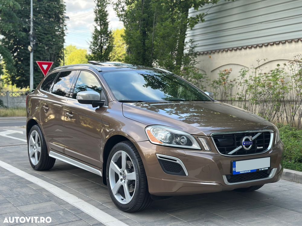 Volvo XC 60 D5AWD R-Design - 1