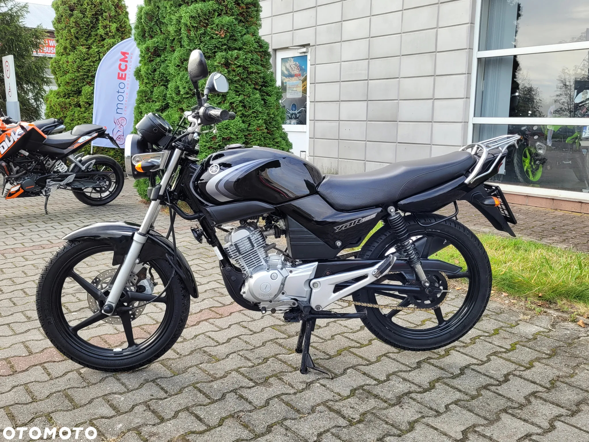 Yamaha YBR - 12