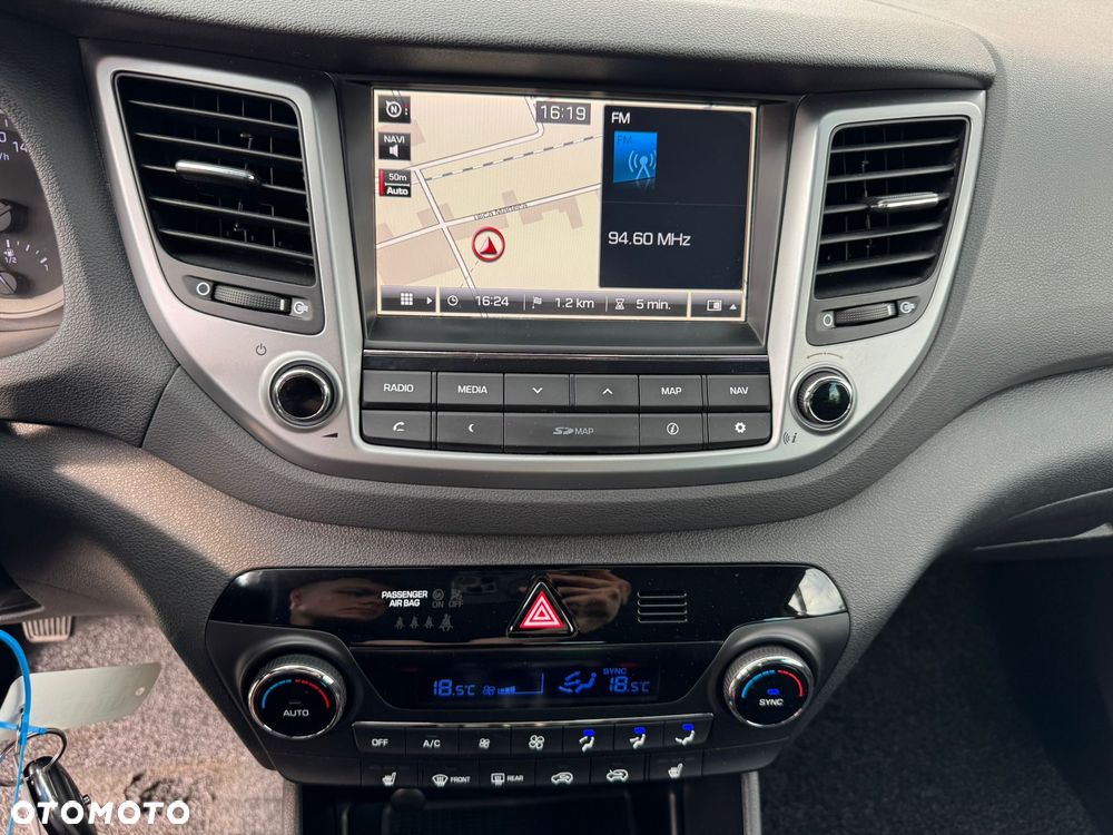 Hyundai Tucson 1.6 GDI BlueDrive TourdePologne 2WD - 19