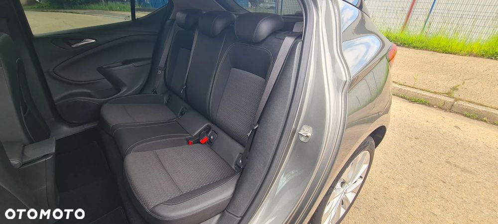 Opel Astra 1.4 T Dynamic S&S - 16