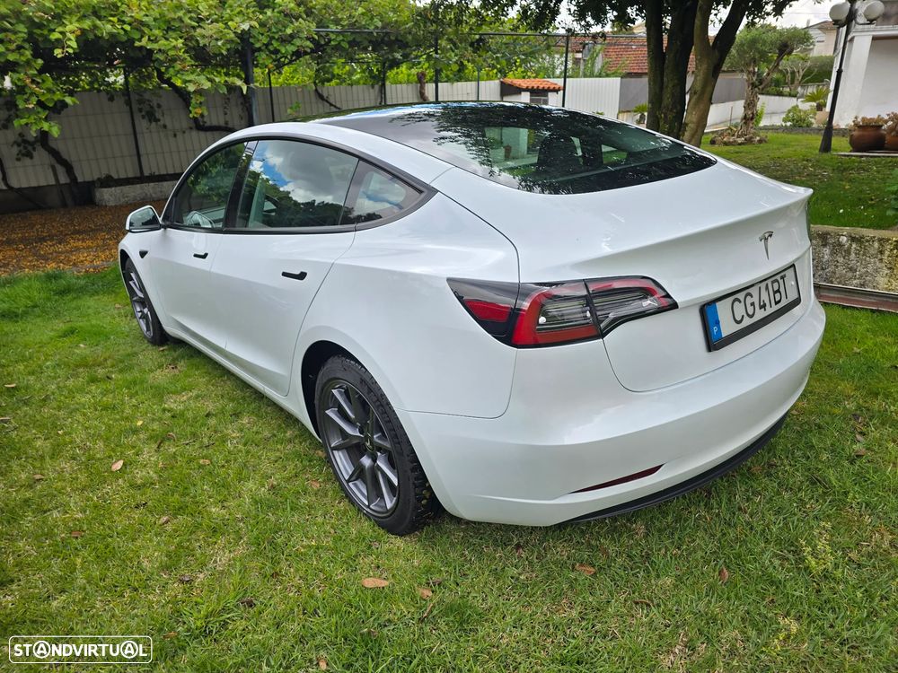 Tesla Model 3 Standard Range Plus RWD - 4