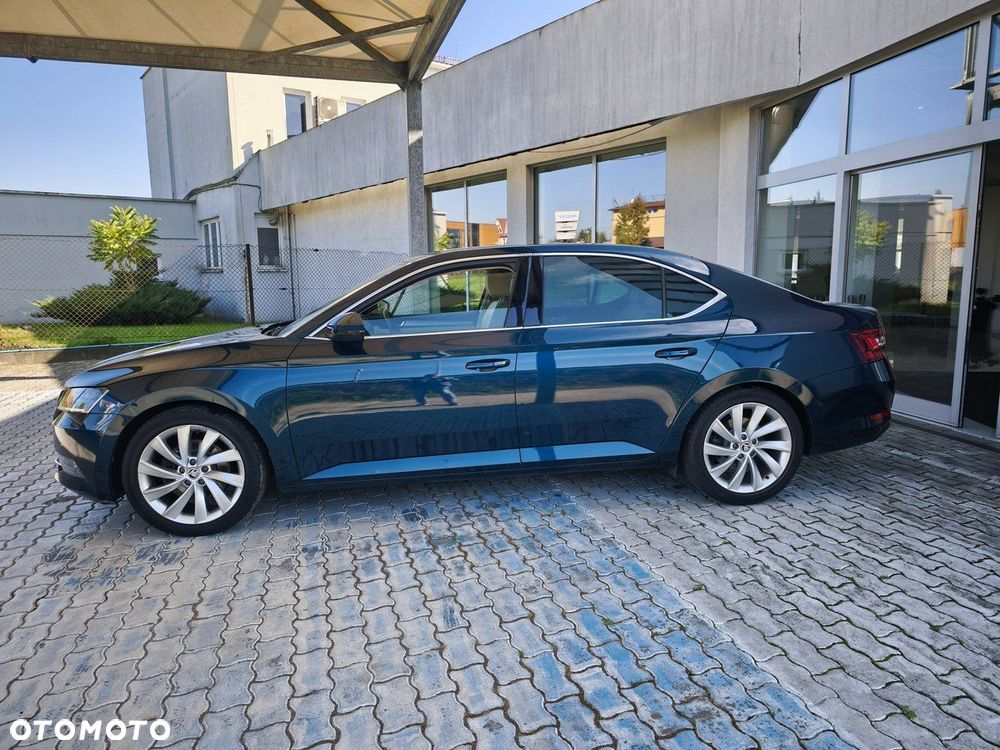 Skoda Superb 2.0 TDI Style - 2