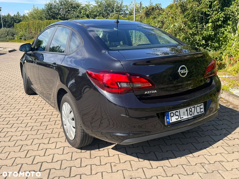 Opel Astra - 11