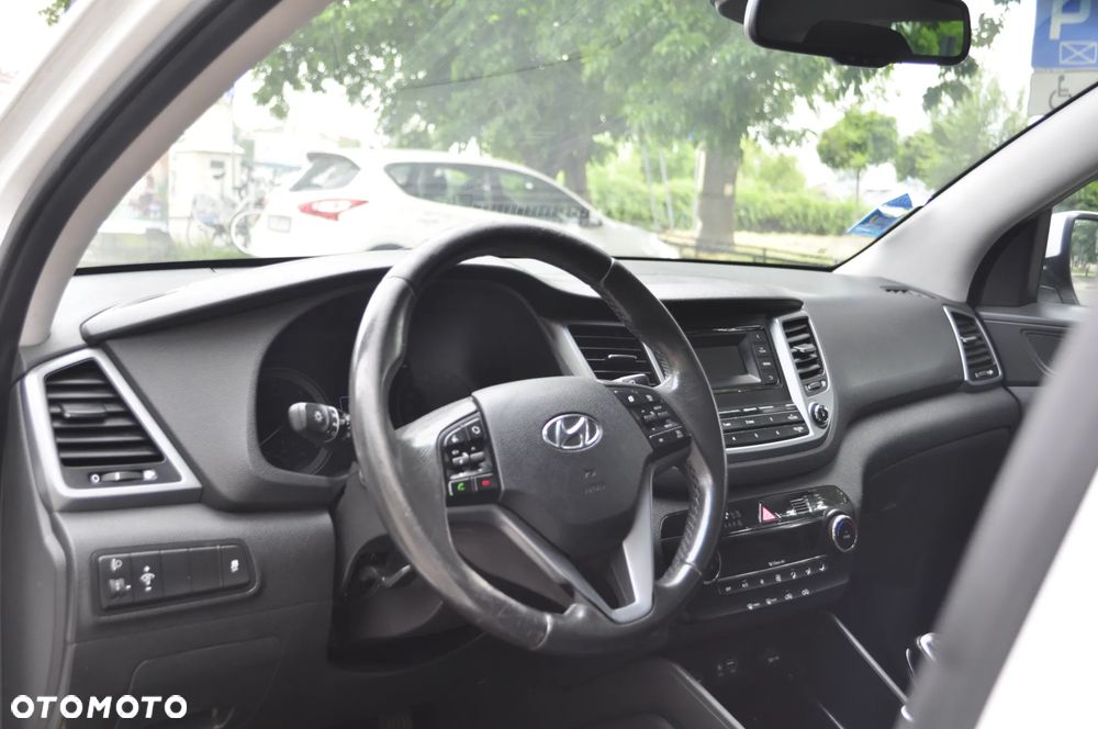 Hyundai Tucson blue 1.7 CRDi 2WD Style - 12