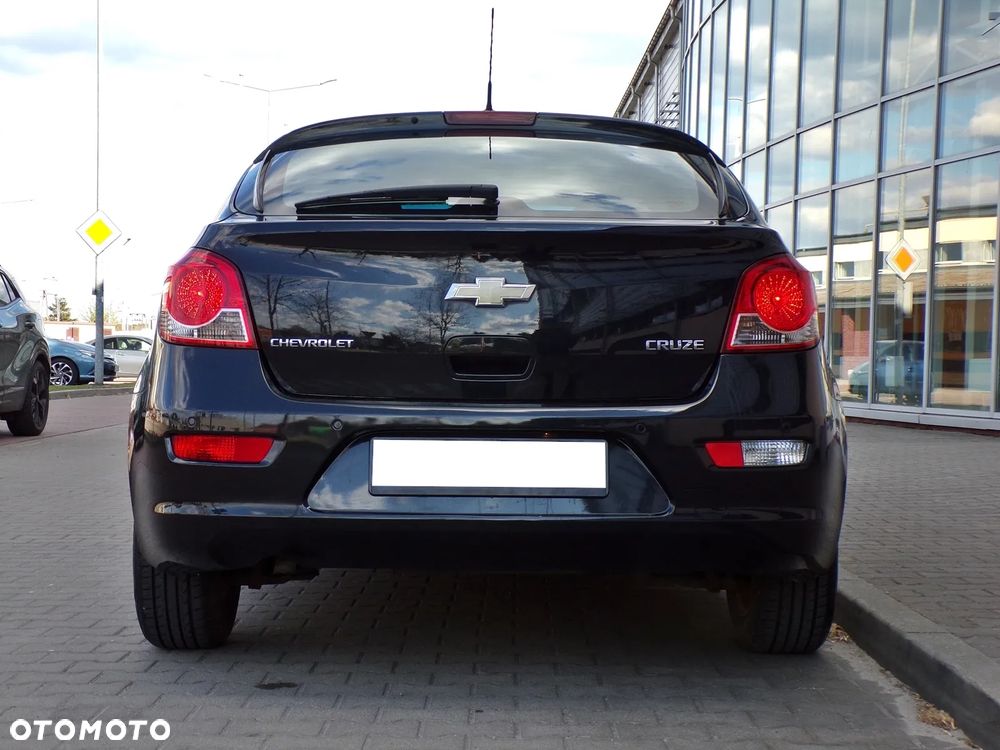 Chevrolet Cruze 1.6 LT+ - 10