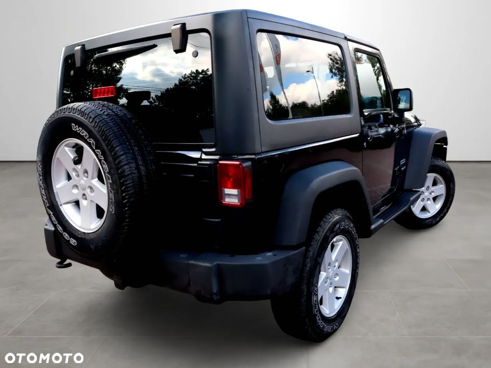 Jeep Wrangler - 2