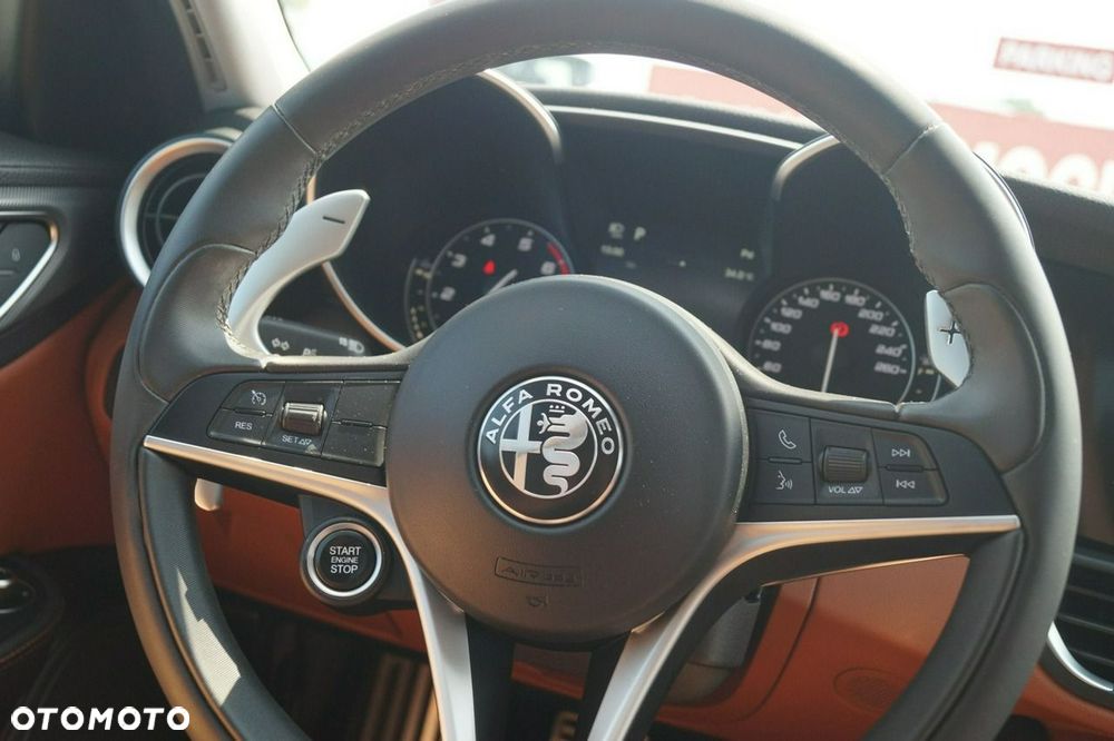 Alfa Romeo Giulia - 28