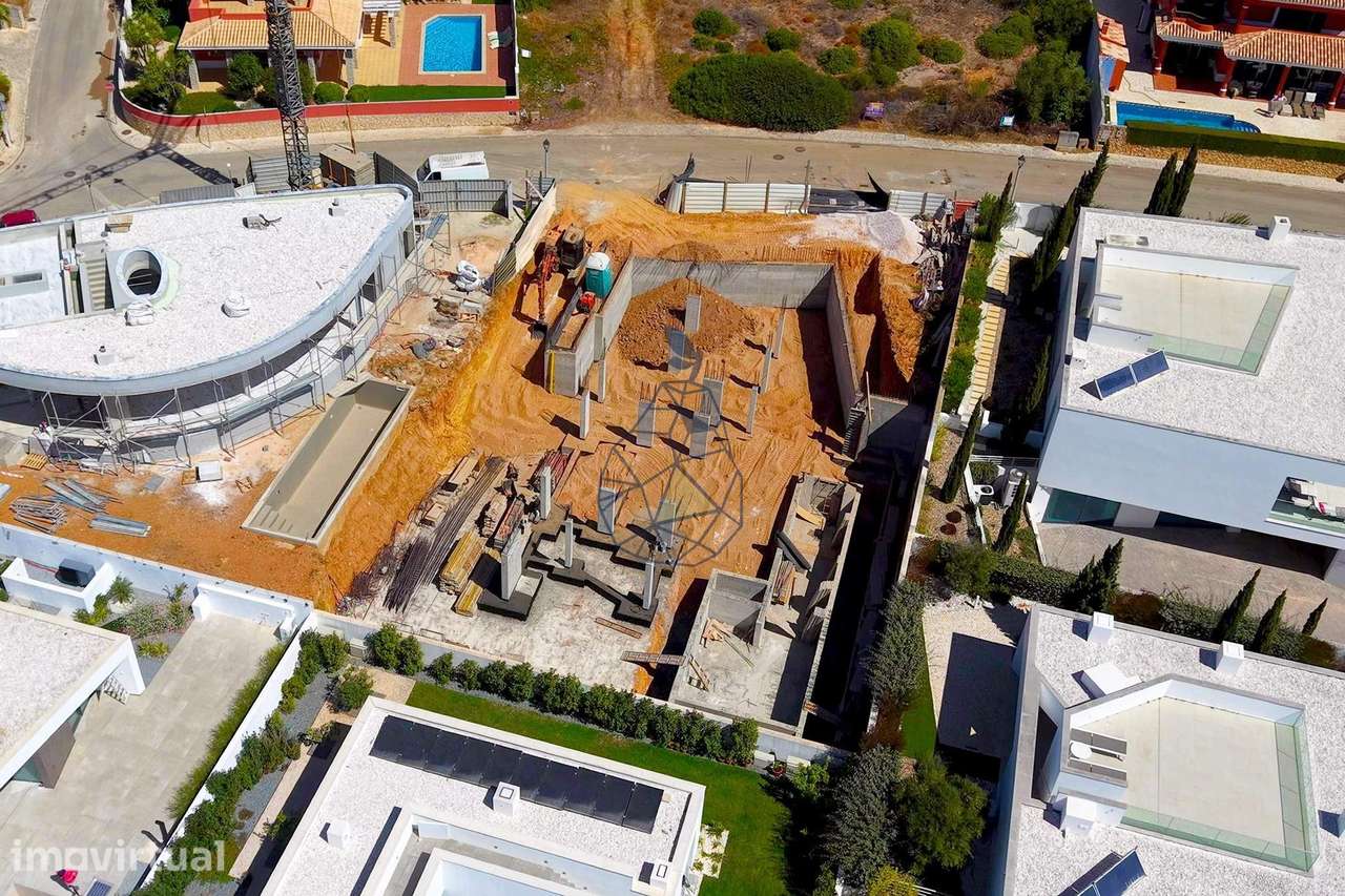 Moradia T3 Moradia de luxo em traçado contemporâneo em Porto de Mós - - Grande imagem: 2/28