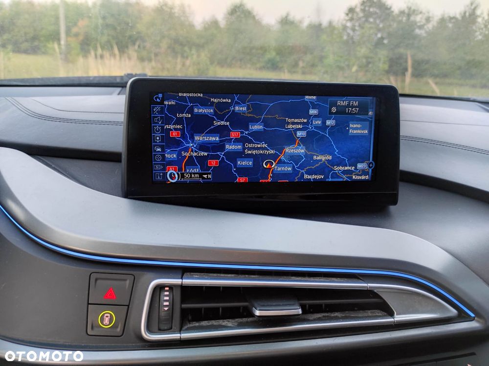 BMW i8 Standard - 17