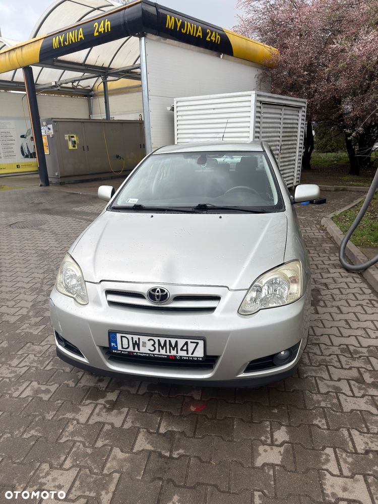 Toyota Corolla - 3