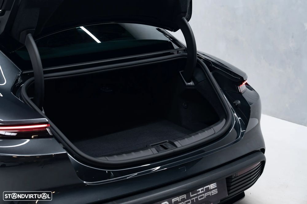Porsche Taycan Bateria Performance Plus - 13
