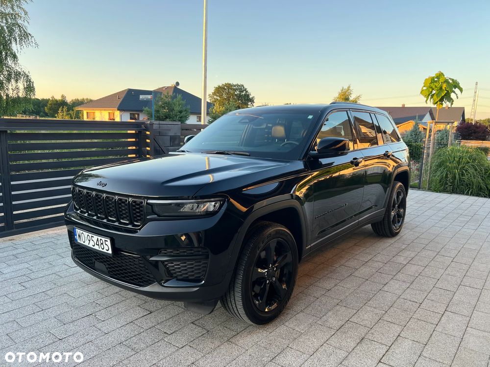 Jeep Grand Cherokee - 1
