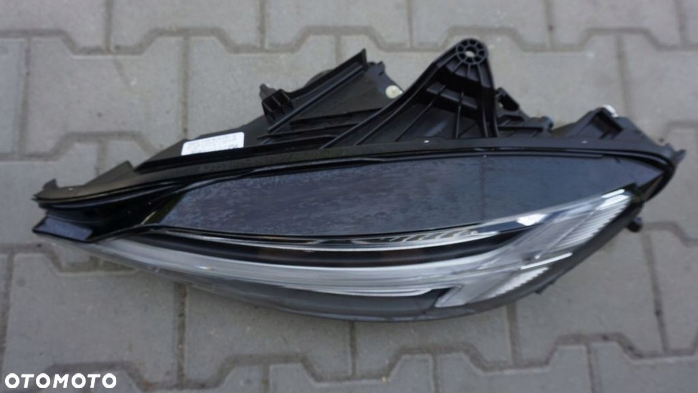VOLVO S60 V60 CC II - LAMPA LEWA PRZÓD MID LED - 3