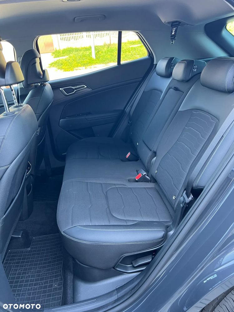 Kia Sportage 1.6 T-GDI HEV Anniversary 2WD - 11