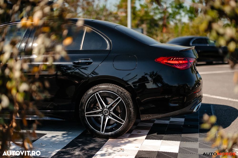 Mercedes-Benz C 300 e 9G-TRONIC AMG Line - 13