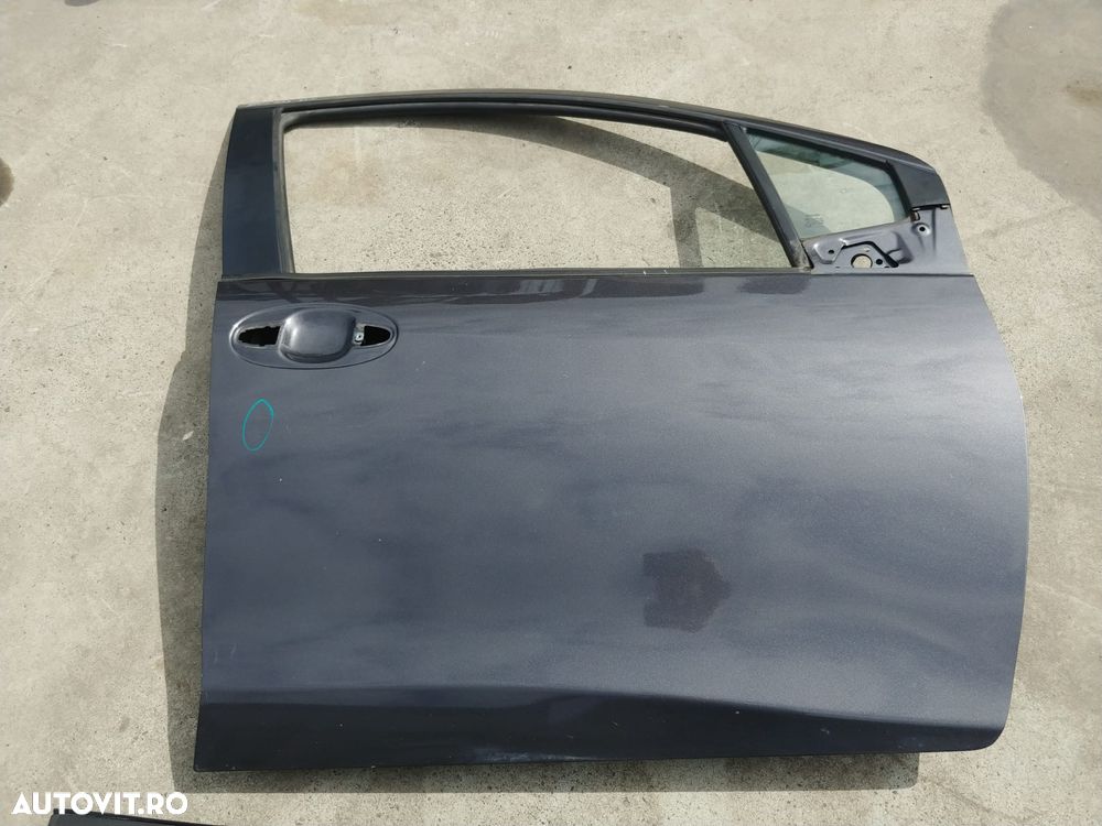 usa portiera dreapta fata  toyota yaris 3 p13 2013 - 1