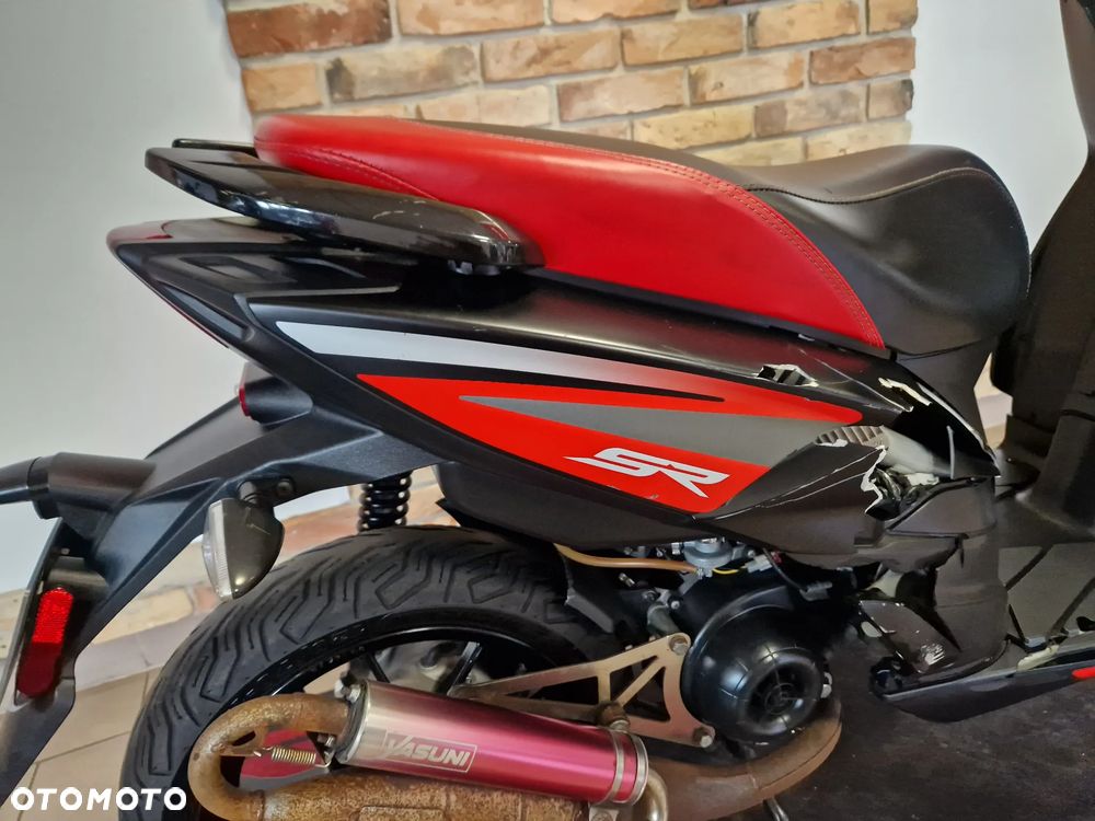 Aprilia SR - 15