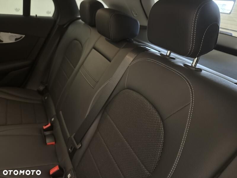 Mercedes-Benz GLC - 20