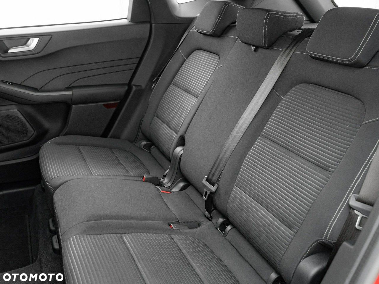 Ford Kuga 1.5 EcoBoost FWD Titanium - 26